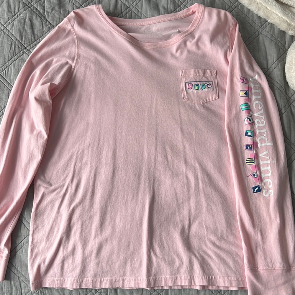 Pink vineyard vines long sleeve